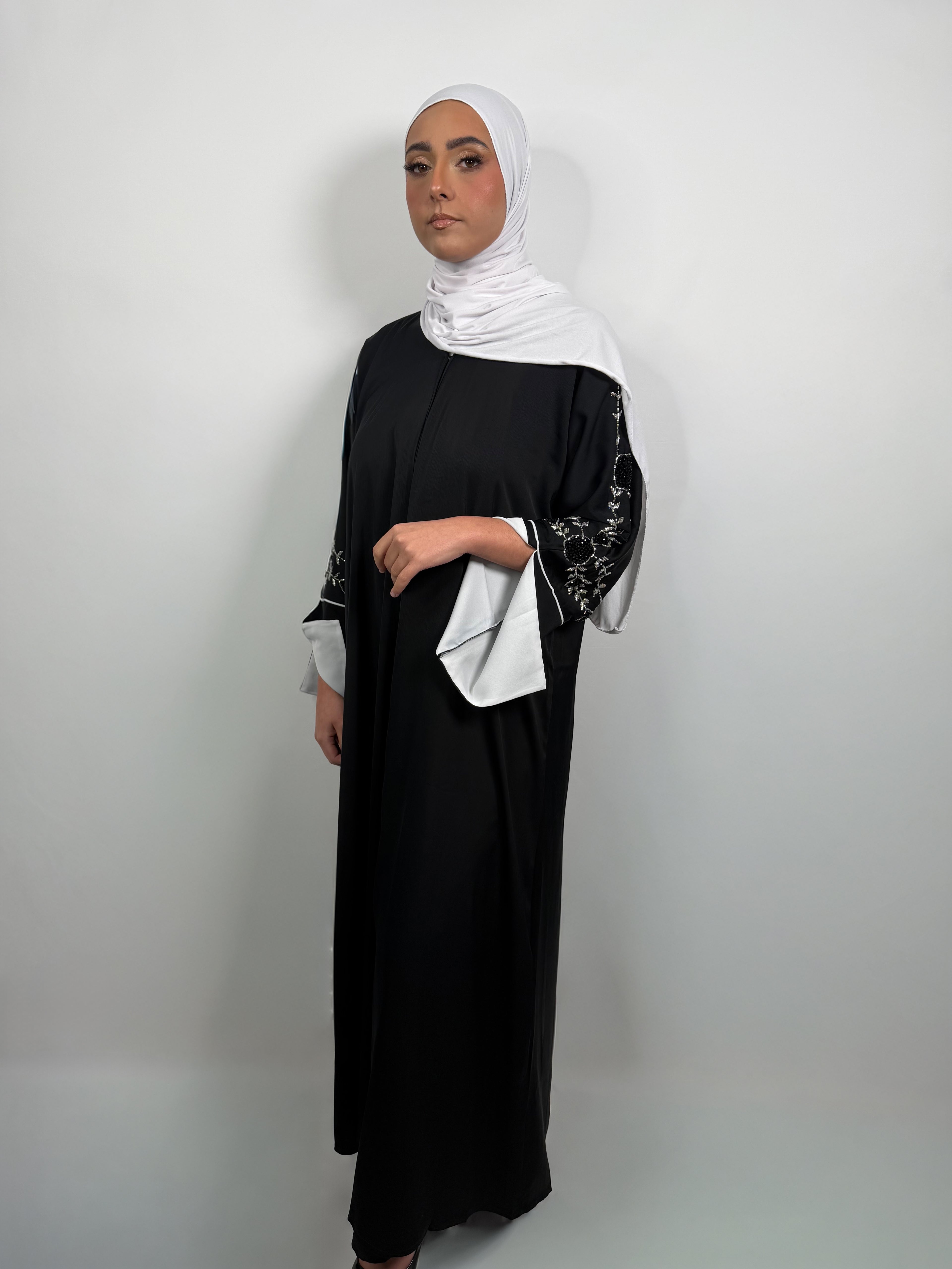 Abaya Sakina